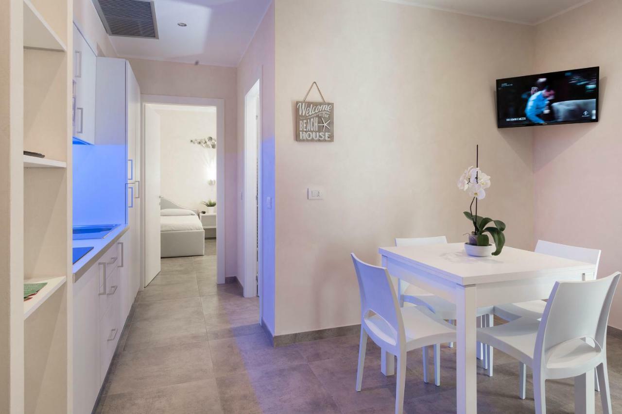 White Suite & Apartments Bellaria-Igea Marina Exterior photo